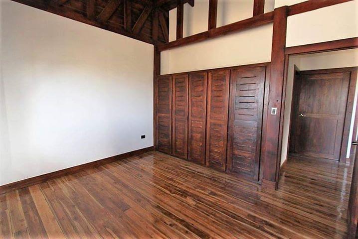 We R Cr Beautiful Rustic Cabin Style Home For Rent In Santa Ana